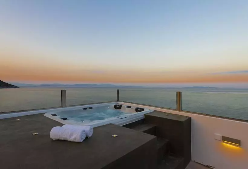 Отель Paraskevas Boutique