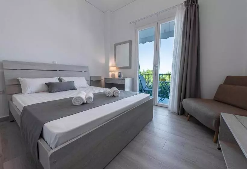 Отель Paraskevas Boutique