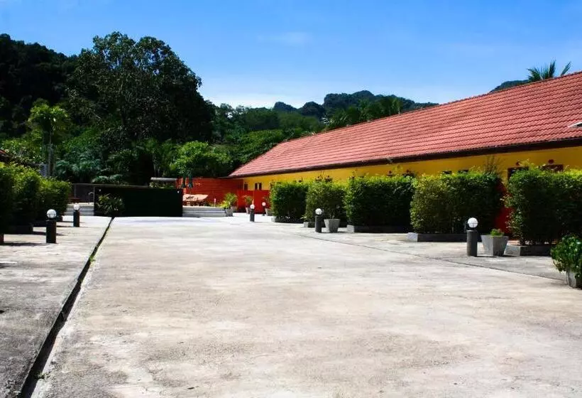 هتل Suksai Buri