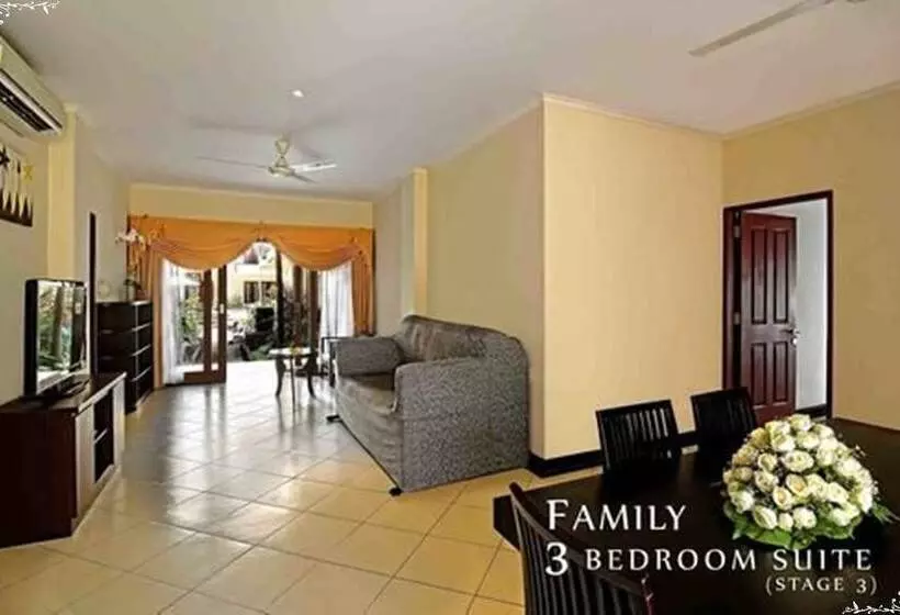 Kuta Townhouse Apartments