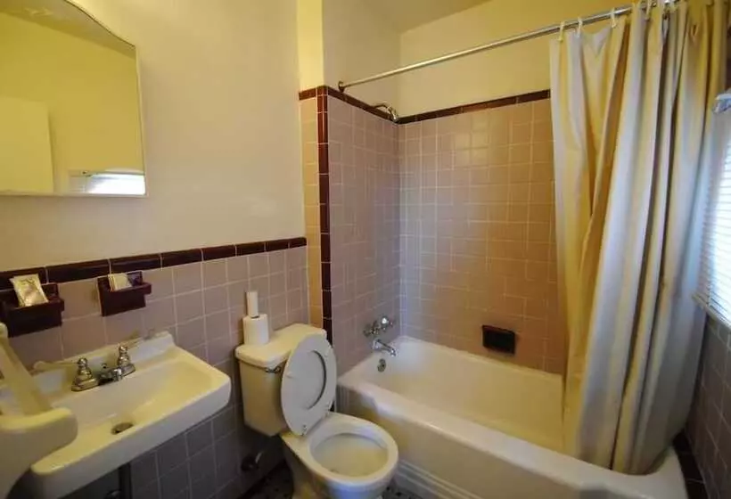 汽车旅馆 Lee High Inn