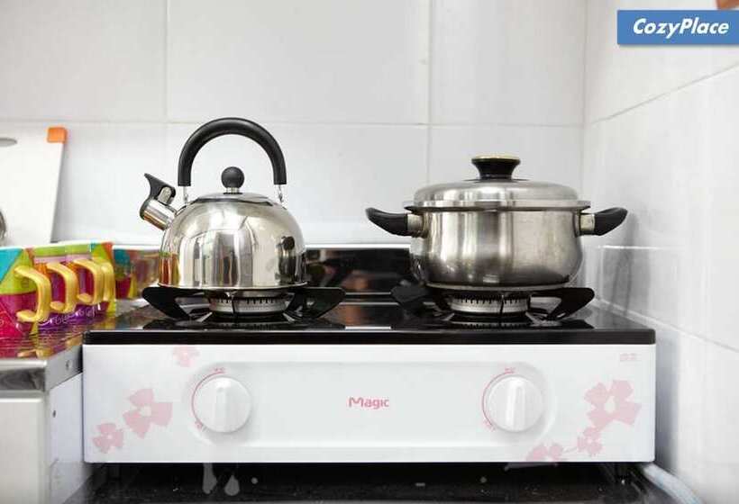 Пансион Cozyplace In Itaewon