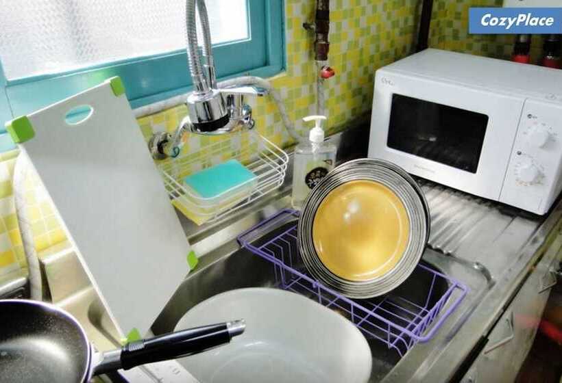 Пансион Cozyplace In Itaewon