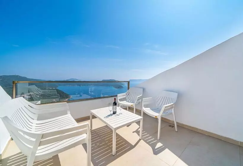 هتل Golden Rose Suit Pension