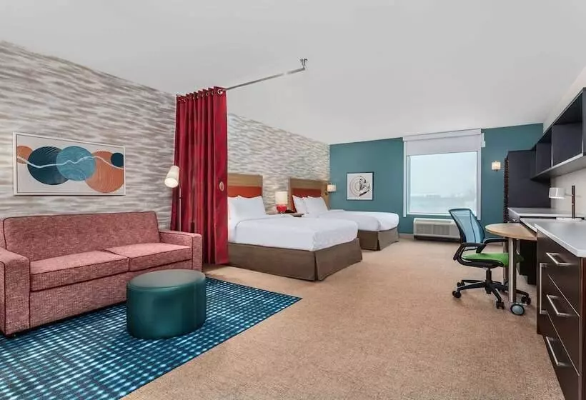 ホテル Home2 Suites By Hilton Cedar Rapids Westdale