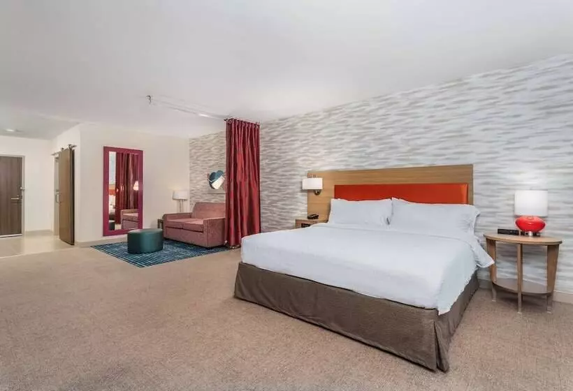 ホテル Home2 Suites By Hilton Cedar Rapids Westdale