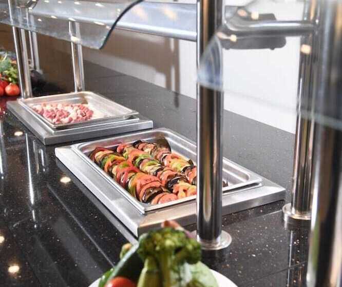 هتل Tolip Gardens