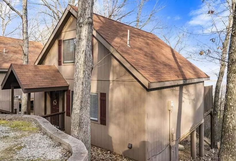 The Cottages On Lake Bluff  Nearby Table Rock Lake!