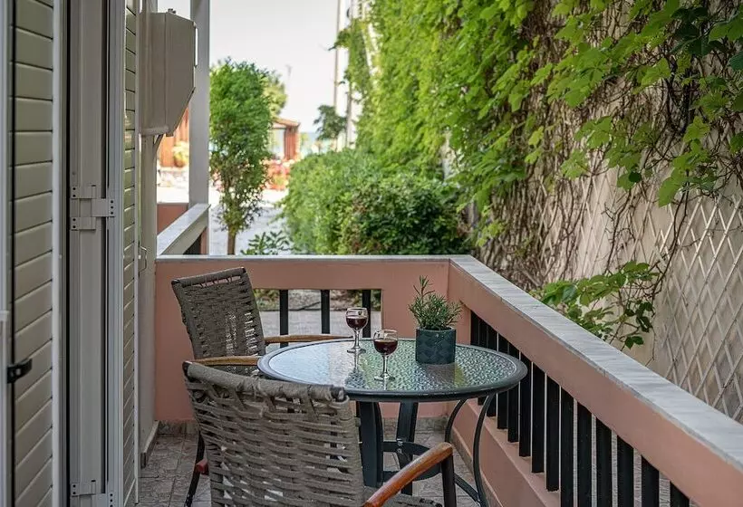 Elena Seafront Luxury Apartments