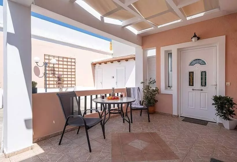 Elena Seafront Luxury Apartments