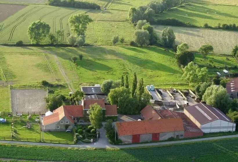 Hotelli B&b Schraevenacker