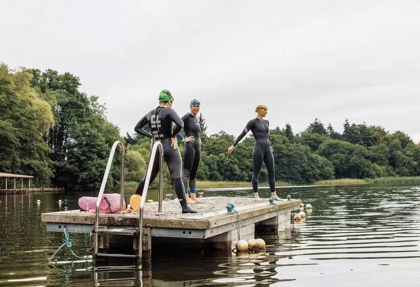 ホテル Fritton Lake   The Clubhouse