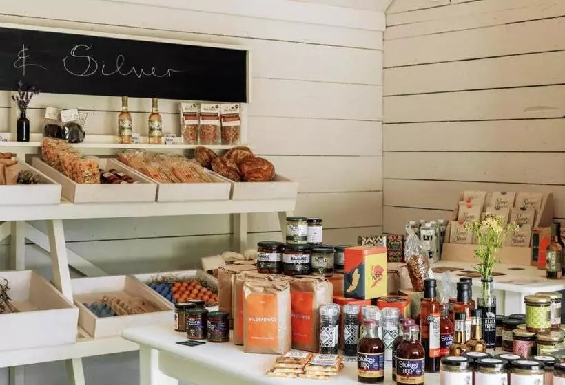 ホテル Fritton Lake   The Clubhouse