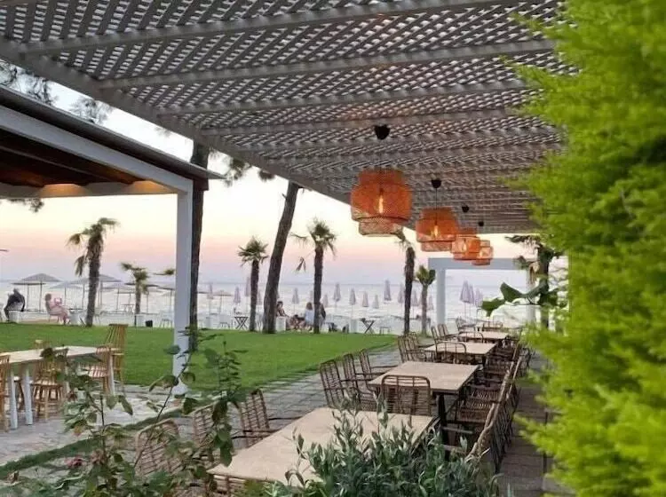 Hotelli Oceana Beach