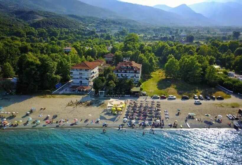 Отель Oceana Beach