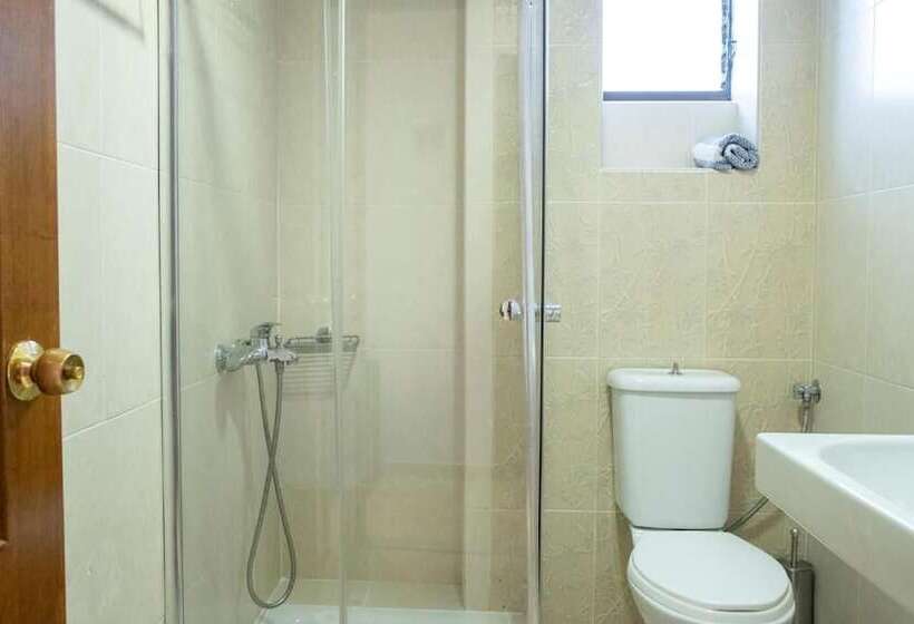 Отель Oceana Beach