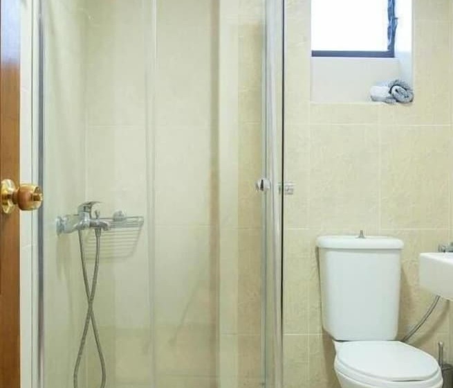 Отель Oceana Beach