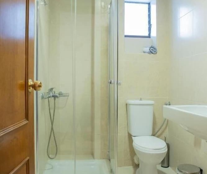 Отель Oceana Beach