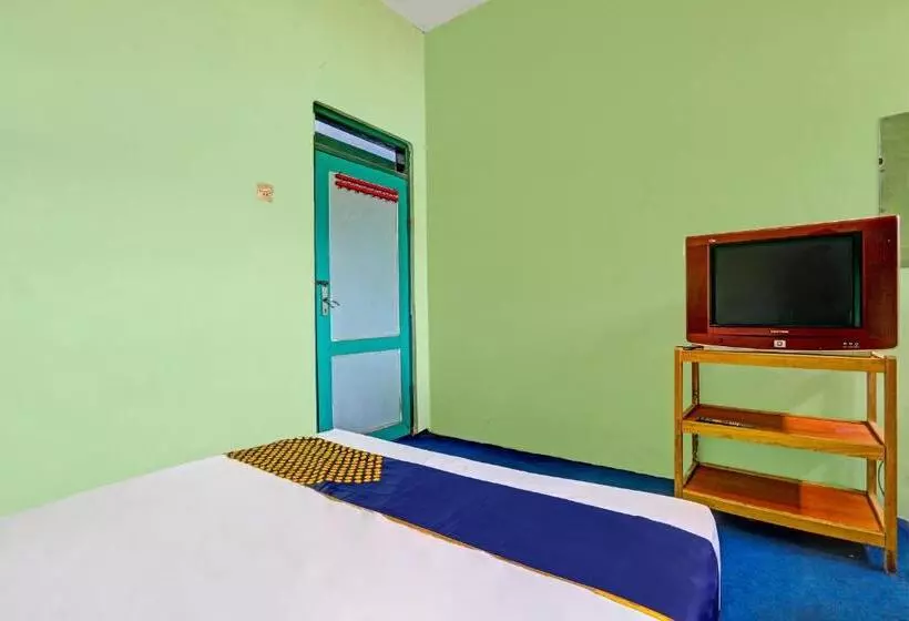 Hotelli Oyo Homes 91150 Desa Wisata Samiran