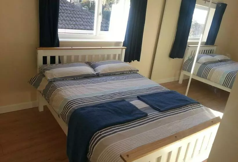 اقامتگاه Immaculate 3 Bed House In Bristol With Fast Wifi