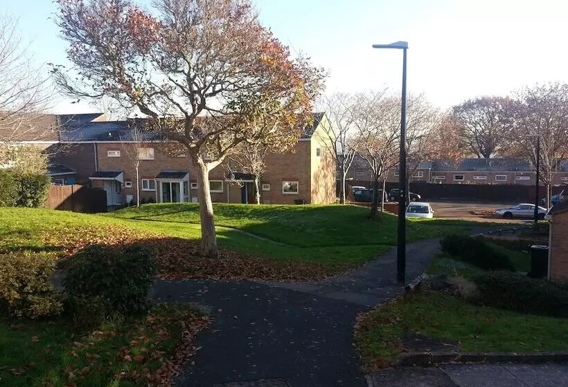 اقامتگاه Immaculate 3 Bed House In Bristol With Fast Wifi