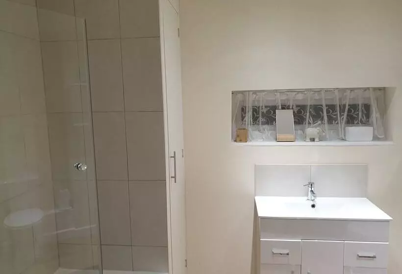 اقامتگاه Immaculate 3 Bed House In Bristol With Fast Wifi