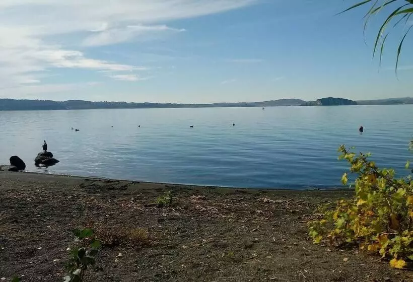 Residenssi Stunning 1 Bed House In Castel Cellesi, Italy