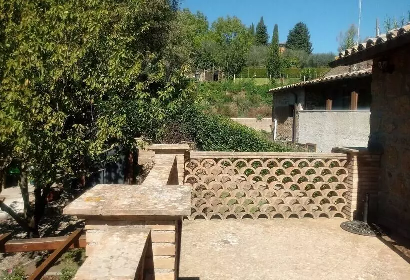 Residenssi Stunning 1 Bed House In Castel Cellesi, Italy