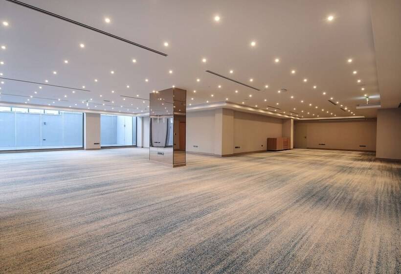 Отель Hilton Garden Inn Ankara Cankaya