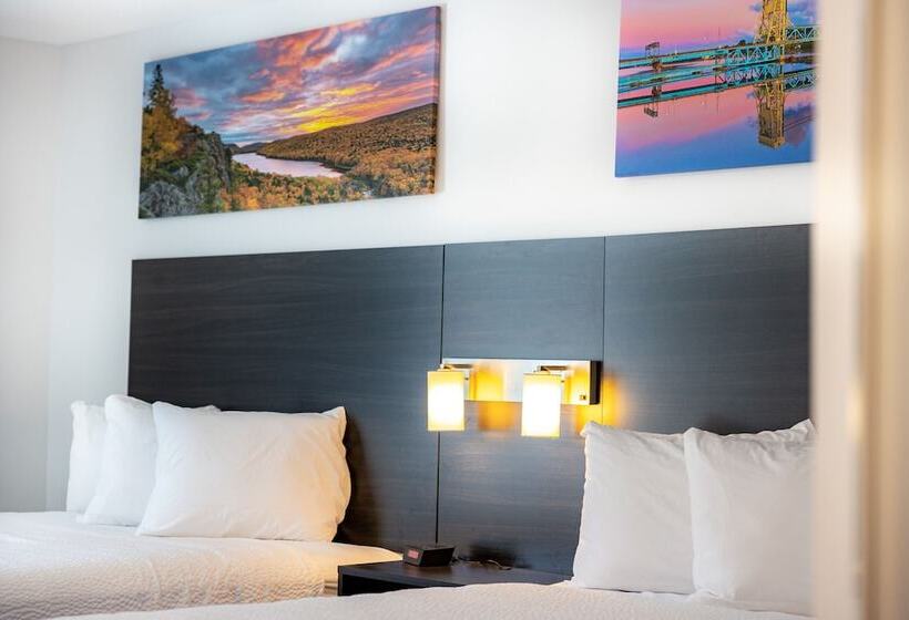 فندق Independence Stay