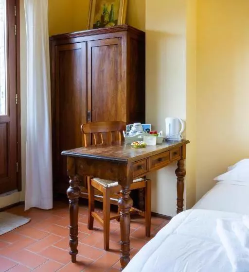 Aamiaismajoitus (B&B) Rosso Del Chianti