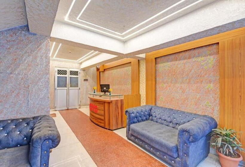 בית מלון כפרי Oyo Flagship 70205  Maheshwari Residency