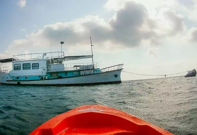 هتل The Makokola Retreat