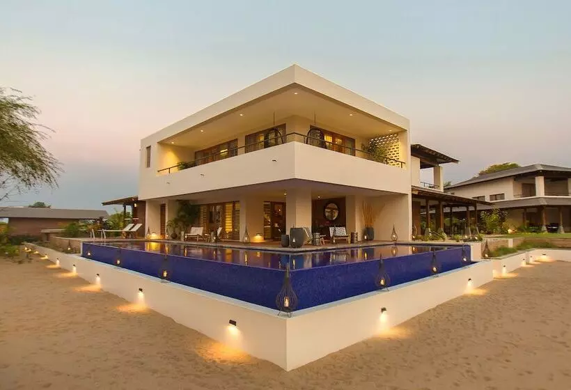 هتل The Makokola Retreat