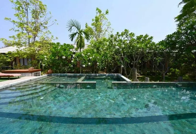 Baansuk Sukhothai Resort