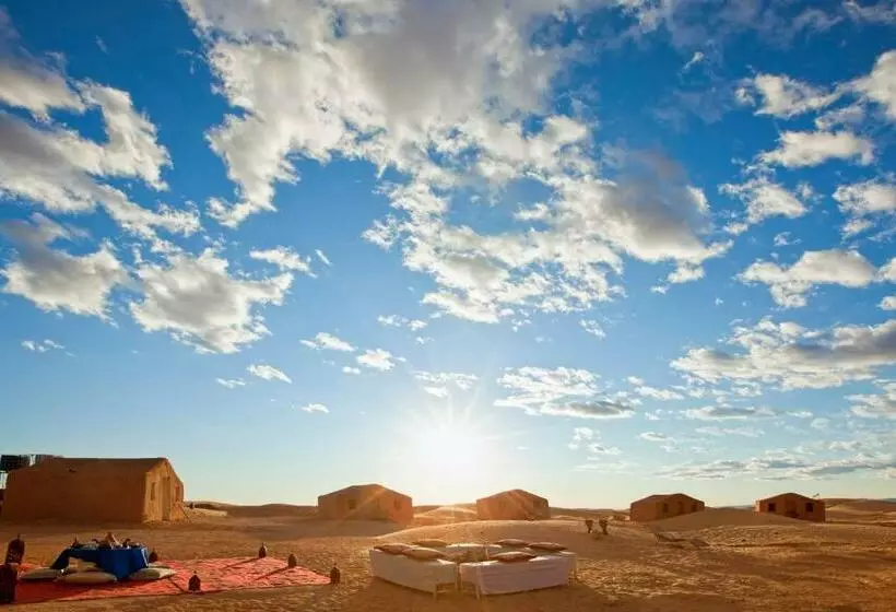 Aamiaismajoitus (B&B) Bivouac La Dune Blanche