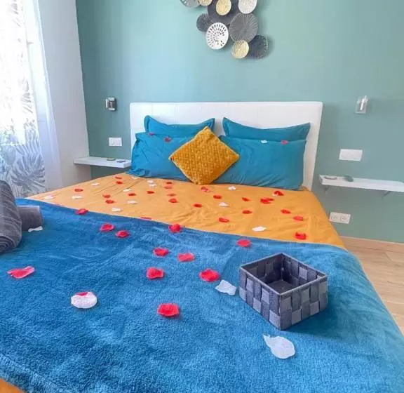 ベッドアンドブレックファースト Le Bourget   Suite Romantique