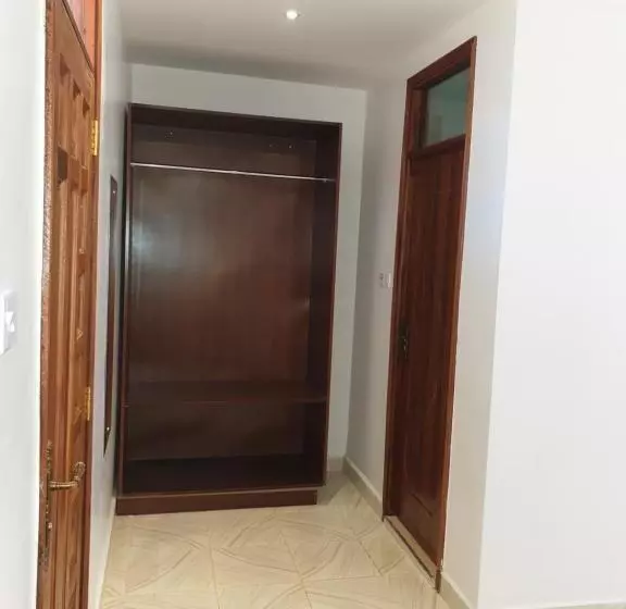 هتل 401 Restaurant & Accommodation