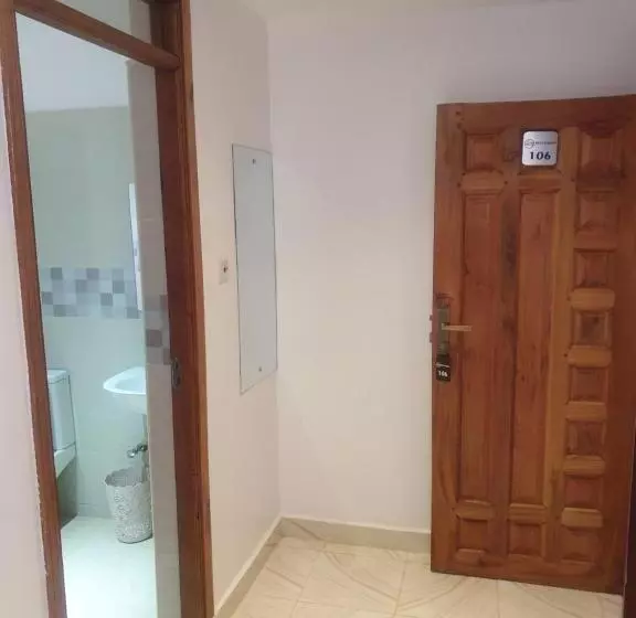 هتل 401 Restaurant & Accommodation