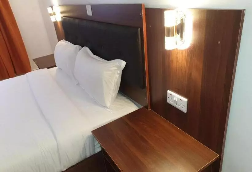 هتل 401 Restaurant & Accommodation