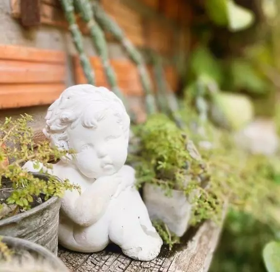 ホテル Hug Sakhonnakhon