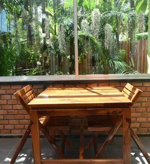 ホテル Hug Sakhonnakhon