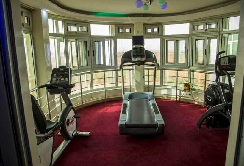 هتل Univers 3 Aeroport Luxe