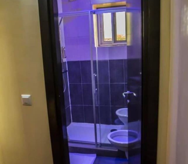 هتل Univers 3 Aeroport Luxe