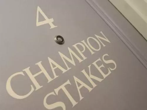 Retkeilymaja Crown & Horns