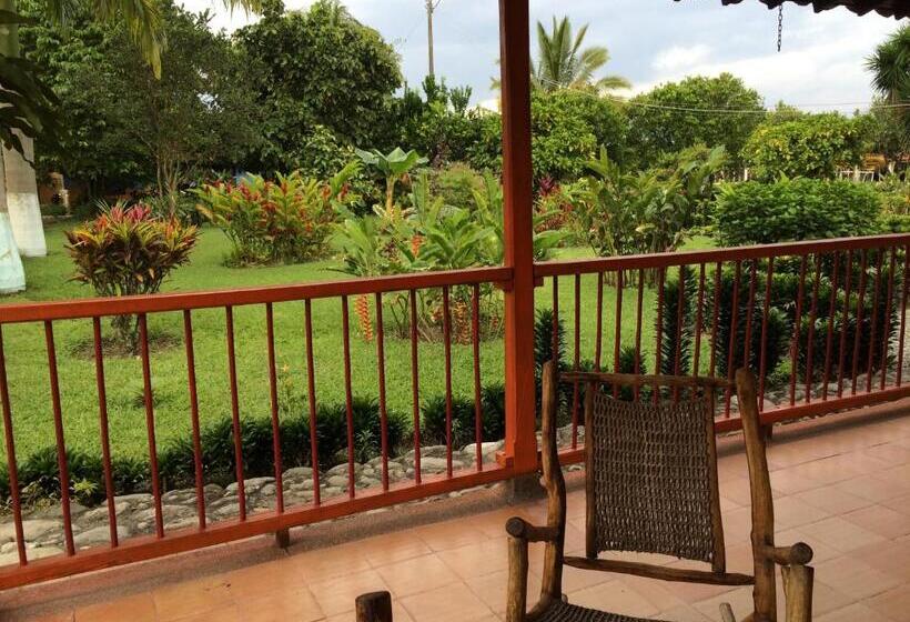 Hotel Campestre Los Tucanes