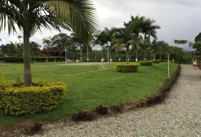ホテル Campestre Los Tucanes