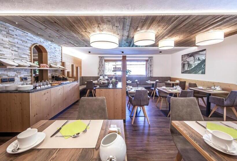 هتل Garni Lanzinger