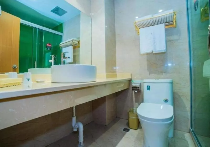 Hotelli Greentree Inn Zhejiang Ningbo District Huashan Road And Huanghe Road Express