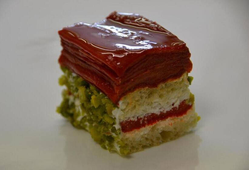 Szálloda Il Cascinalenuovo